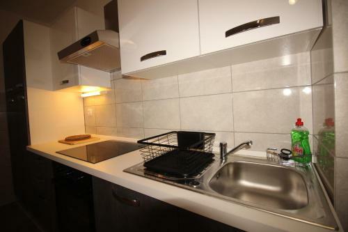 Kety Beautiful Apartment 100 Meters To The Beach