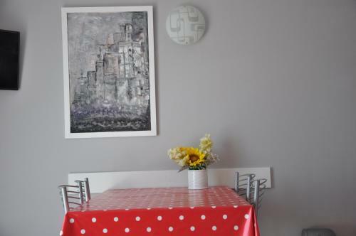 Apartment Red