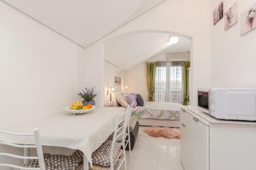 Villa Flora Maris Apartments