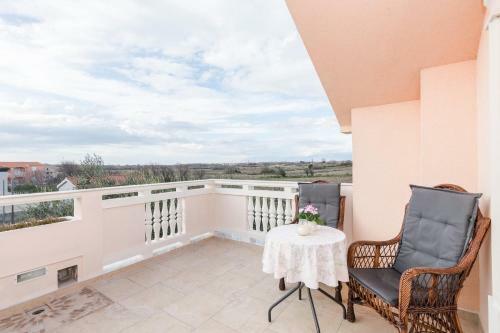 Villa Flora Maris Apartments