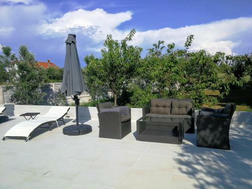 Villa Flora Maris Apartments