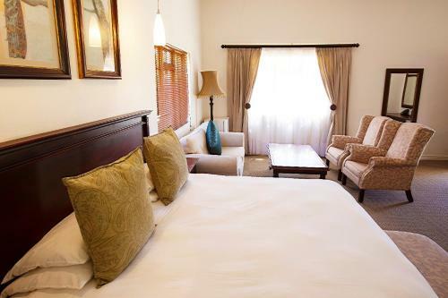 Hotel Komani Resorts