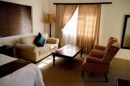 Hotel Komani Resorts
