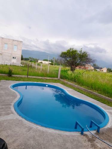 Ocultar De Los Andes