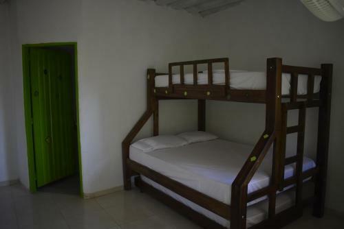 Hostal Hipilandia Beach - Taganga Hostel