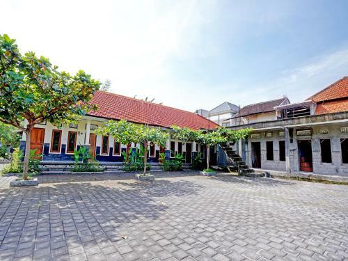 Hotel Oyo 90860 Tunjung Sari 8