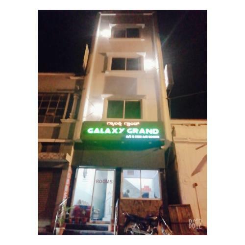 Hotel Galaxy Grand