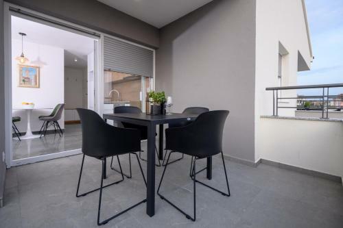 Luxury Apartments Leonika