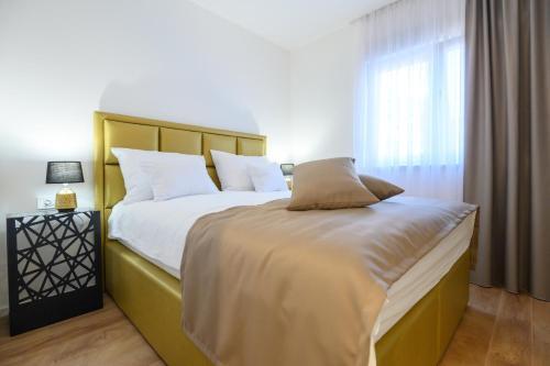 Luxury Apartments Leonika