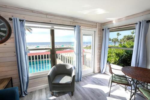 Apartamento Beacon - Beacon Beachfront Cottage #11 Direct View
