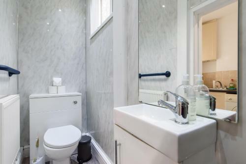 Apartamento Handpost Lodge By Propertri