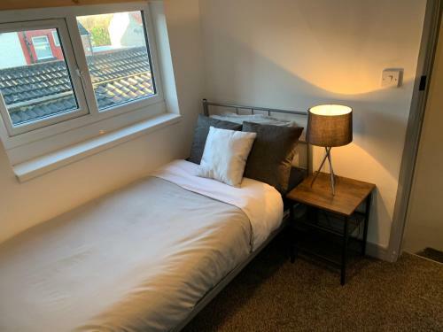 Cosy Cottage In Redcar - Workstays Uk