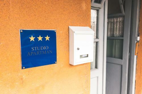 Apartamento Newly Adapted Studio 88 With Free Parking