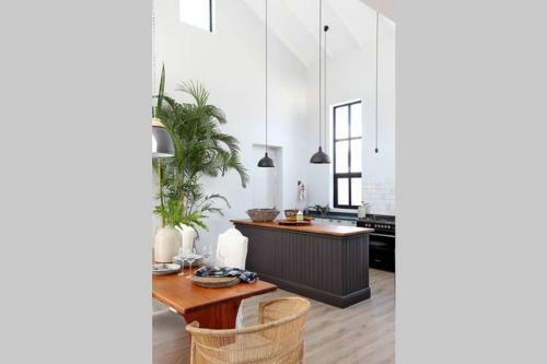 Mcfarlane Residence By Top Destinations Rentals