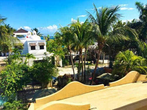 Casa Carey 2 Steps From The Beach Puerto Morelos Mex