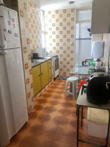 Apart Mobiliado Pr�ximo Ao F�rum Imbu�, Metr� , Extra E Unifacs.