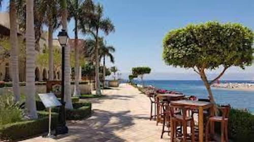 Apartamento Three Bedroom Flats 8
