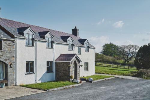 Ceredigion Estate
