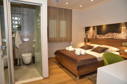 Hostal Guest House Crisogono