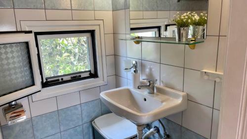 Cosy Loft Apartment In Argyrades Village