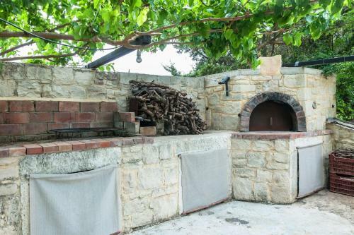 Villa Orange Tree Garden Vacation Home
