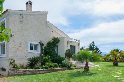 Villa Orange Tree Garden Vacation Home