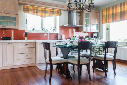 Villa Orange Tree Garden Vacation Home