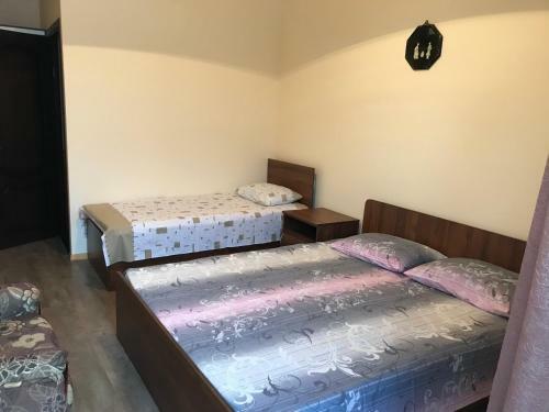 Hostal Guest House Mandarin On Titova 85