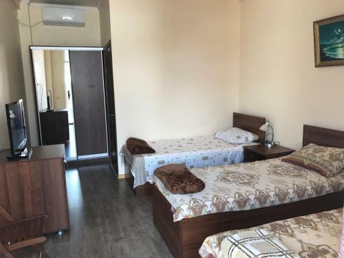 Hostal Guest House Mandarin On Titova 85