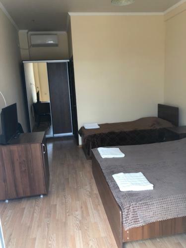 Hostal Guest House Mandarin On Titova 85