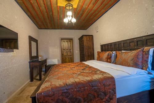 Bed & Breakfast Underground Cave Suites Hotel
