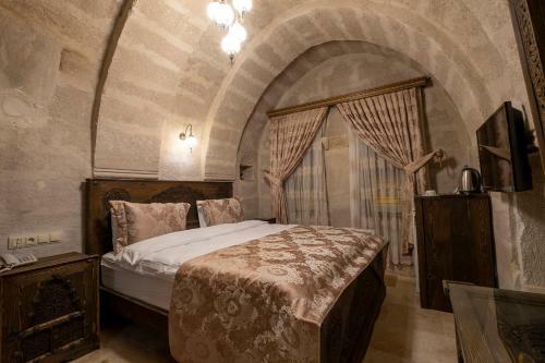 Bed & Breakfast Underground Cave Suites Hotel