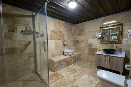 Bed & Breakfast Underground Cave Suites Hotel