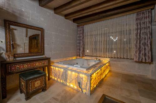 Bed & Breakfast Underground Cave Suites Hotel