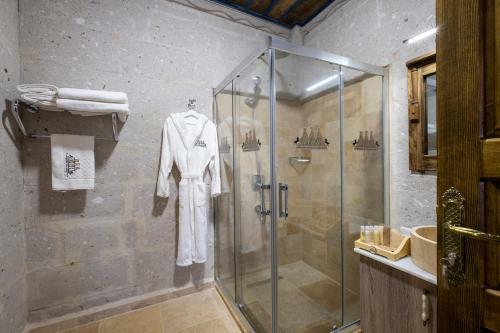 Bed & Breakfast Underground Cave Suites Hotel