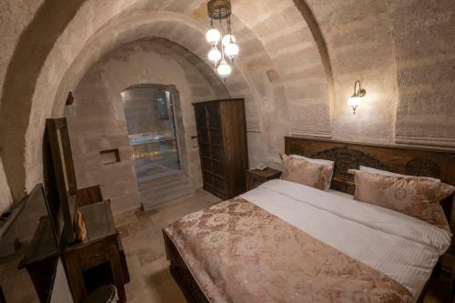 Bed & Breakfast Underground Cave Suites Hotel