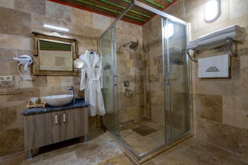 Bed & Breakfast Underground Cave Suites Hotel