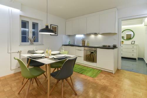Strict City Apartments