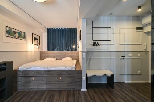Strict City Apartments