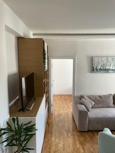 Mg Apartment