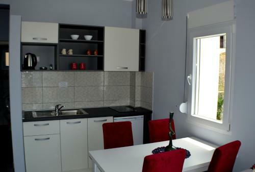 Hostal Apartments Mm