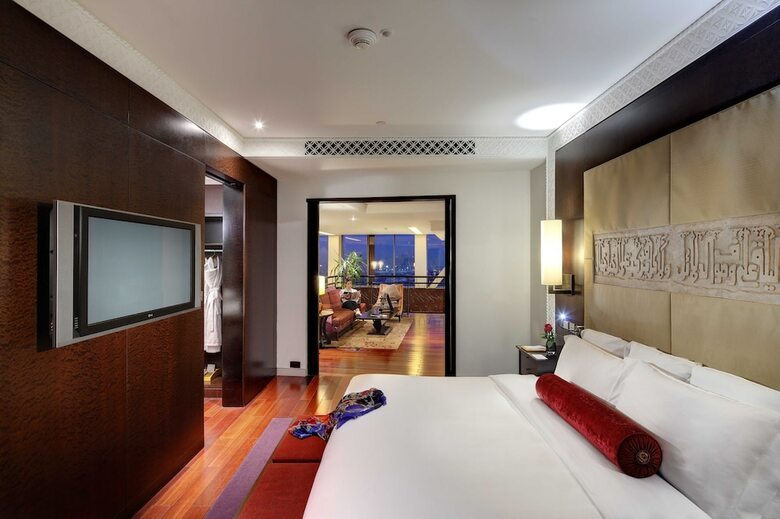 The H Hotel