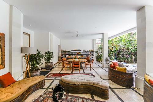 *opening Promo* Luxury 5+1 Bdr Villa 100m To Beach