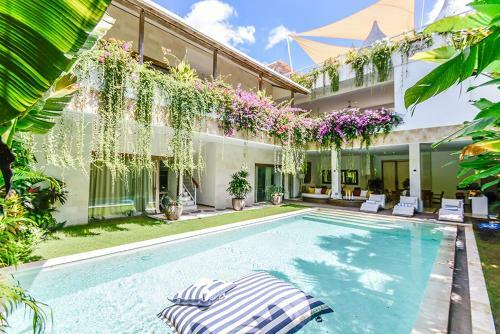 *opening Promo* Luxury 5+1 Bdr Villa 100m To Beach
