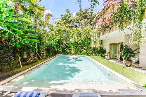 *opening Promo* Luxury 5+1 Bdr Villa 100m To Beach