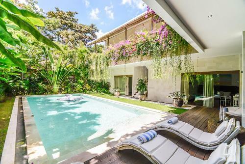 *opening Promo* Luxury 5+1 Bdr Villa 100m To Beach