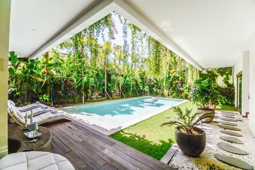 *opening Promo* Luxury 5+1 Bdr Villa 100m To Beach