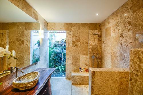 *opening Promo* Luxury 5+1 Bdr Villa 100m To Beach