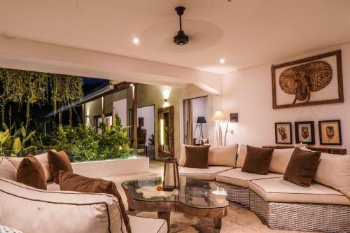 *opening Promo* Luxury 5+1 Bdr Villa 100m To Beach