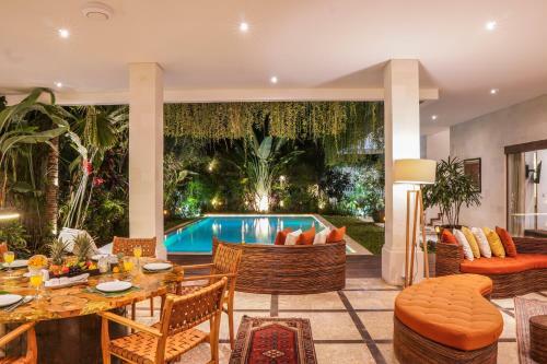 *opening Promo* Luxury 5+1 Bdr Villa 100m To Beach